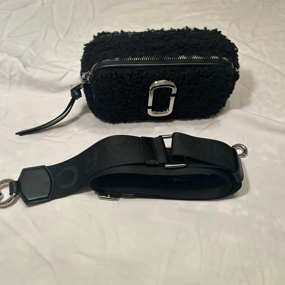 Marc Jacobs Teddy Camera Bag – Black Sherpa & Leather,  NWOT- Brand New - Picture 3 of 10